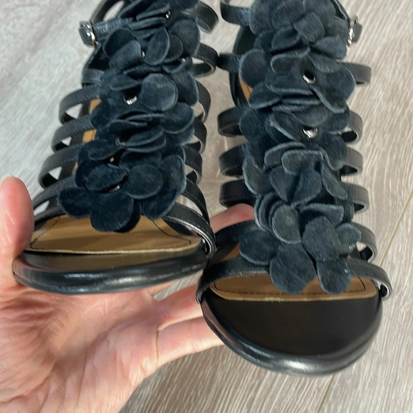 NWOT Kenneth Cole Reaction Know Show Strappy Floral Black Leather High H… - Picture 15 of 16